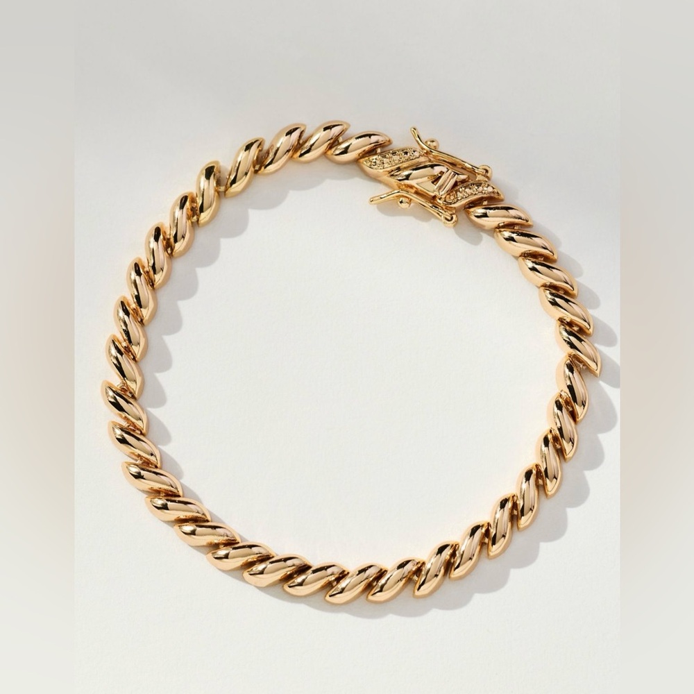 Anthropologie Dainty Gold chain Bracelet